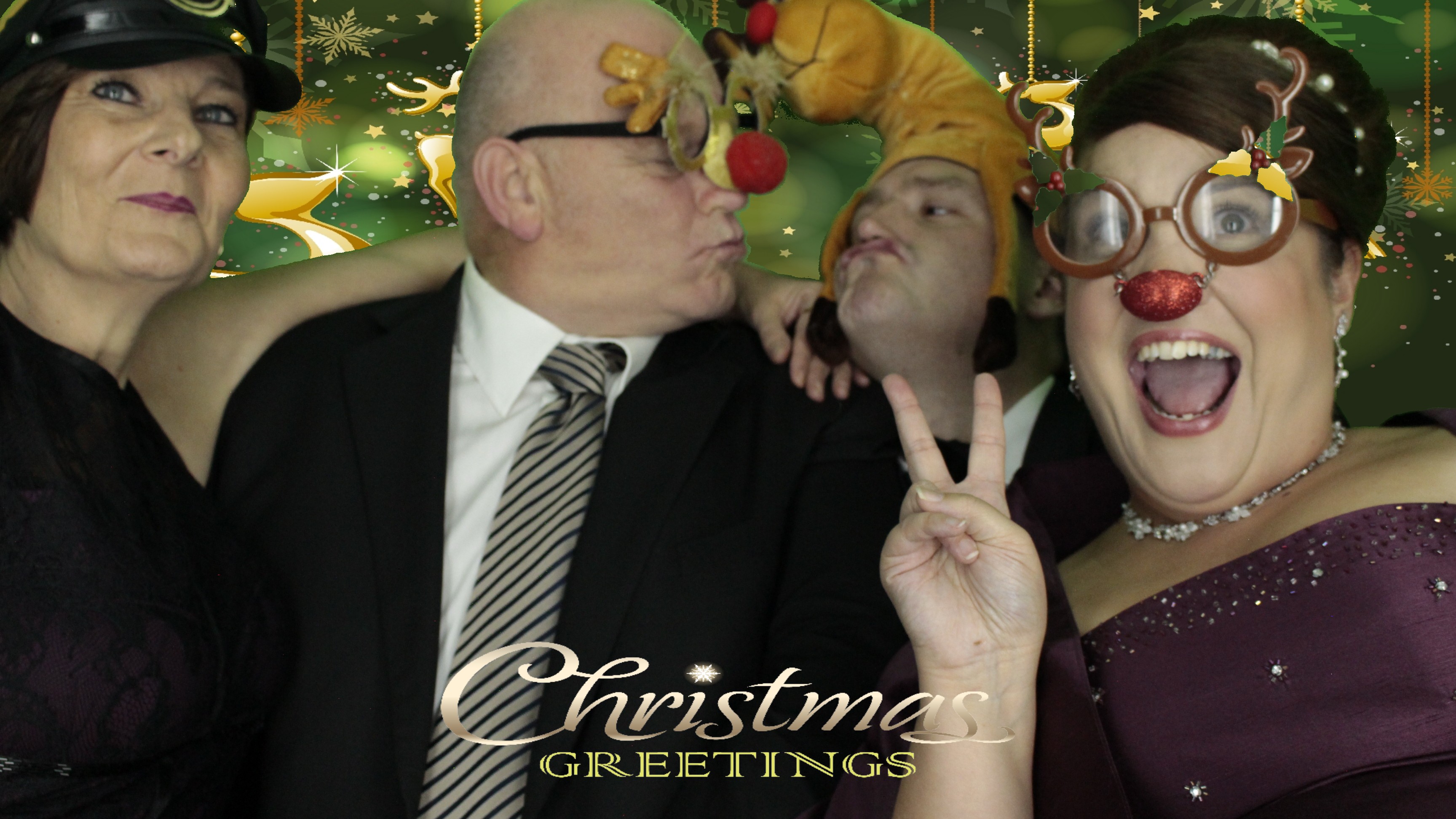 Portsmouth Water Christmas Party | View more photos from the event at gallery.myphotoboothexperience.co.uk/u/MyPhotoBoothExperienceLtd/Portsmouth-Water-Christmas-Party